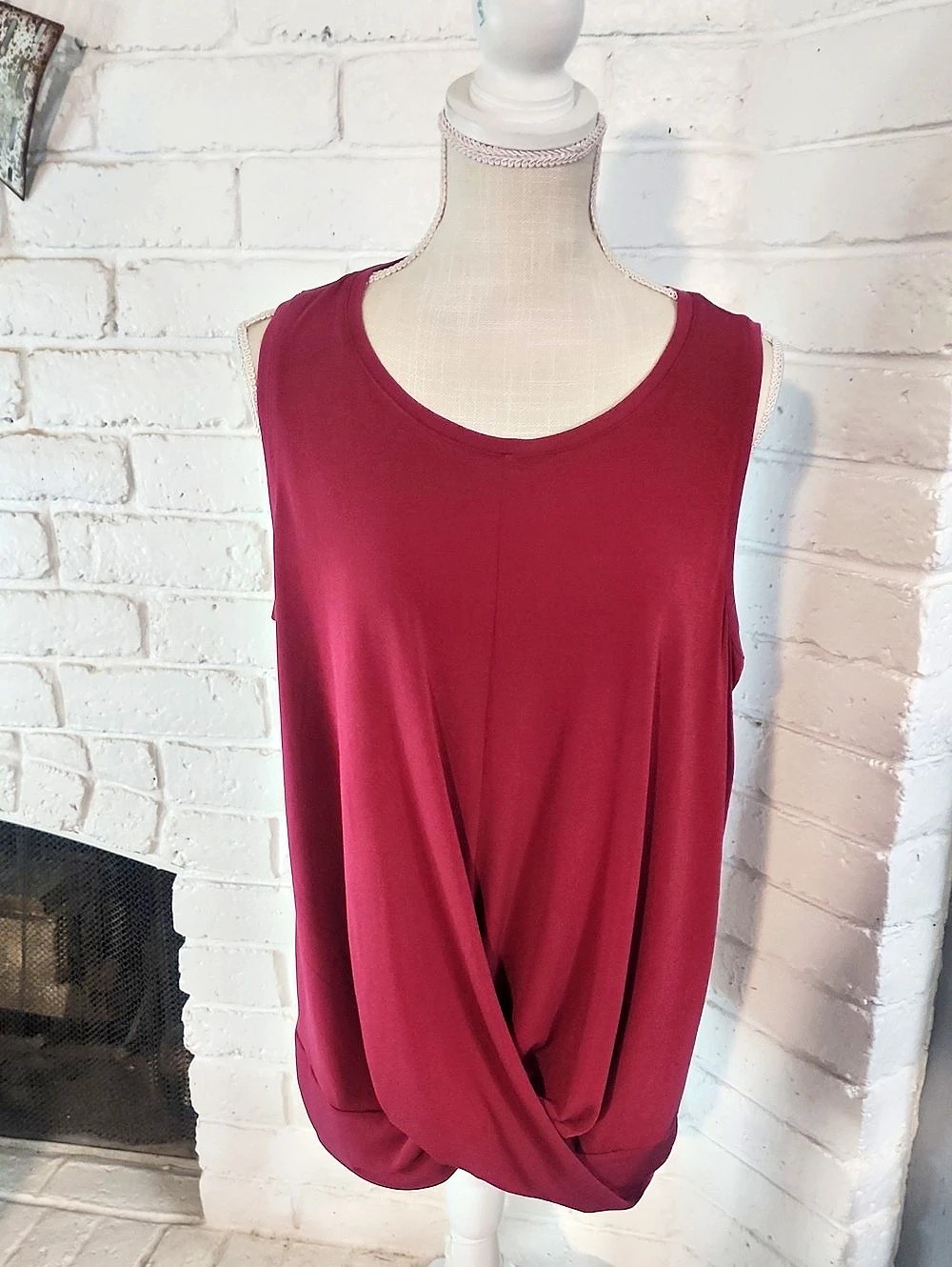 Lane Bryant Draped Tank Top in Burgundy Size 18/20 Like New